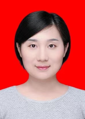 黄梅英